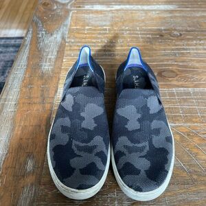 Rothy's Black and Gray Camo Sneakers